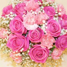 Aranjament floral Love is in the air! de exceptie. Comanda flori online